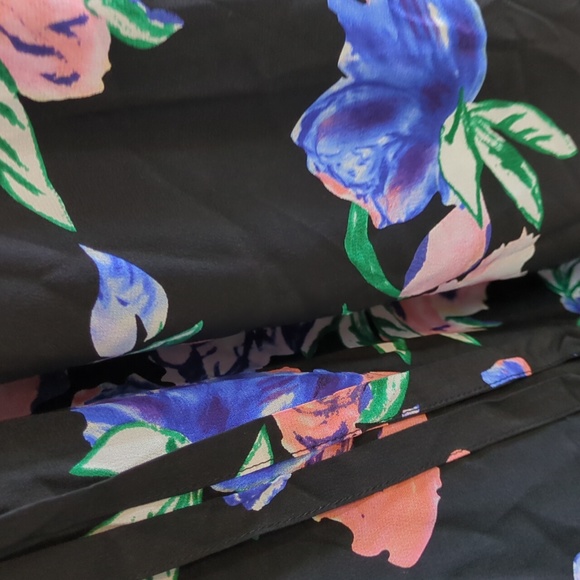 Yumi Kim Rush Hour Wrap Maxi Dress in Ivy Blossom - Picture 8 of 8